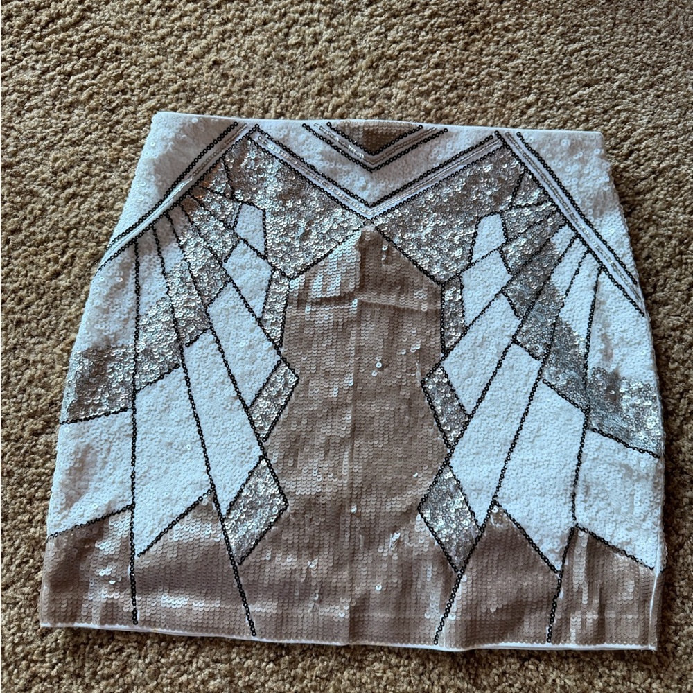 Express Silver Sequin Mini Skirt | Geometric Art Deco | Party / Holiday - Picture 3 of 3